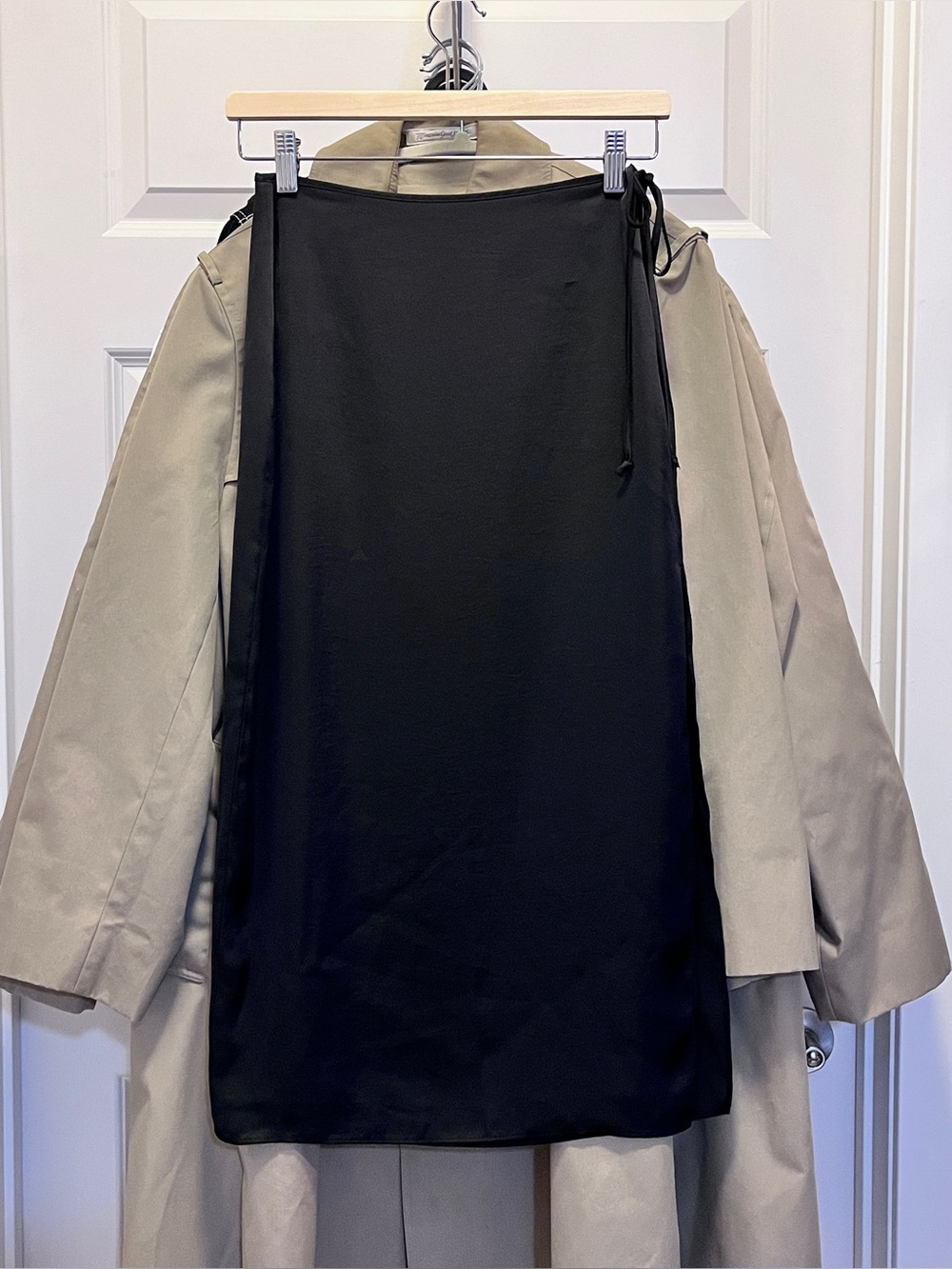 Aritzia Wilfred Black satin silk side slit self Tie-Detail Midi Slip Skirt